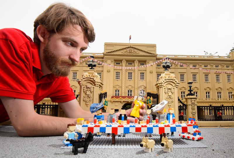 The LEGOLAND Windsor Resort throws Her Majesty The Queen a LEGO birthday party in Miniland  (1)